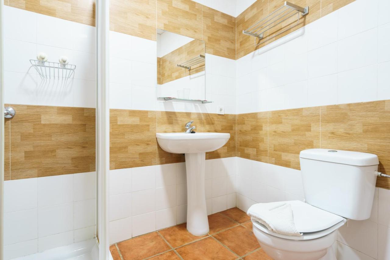 Hotel Carlos V Jerez By Vivere Stays Jerez de la Frontera Exterior foto
