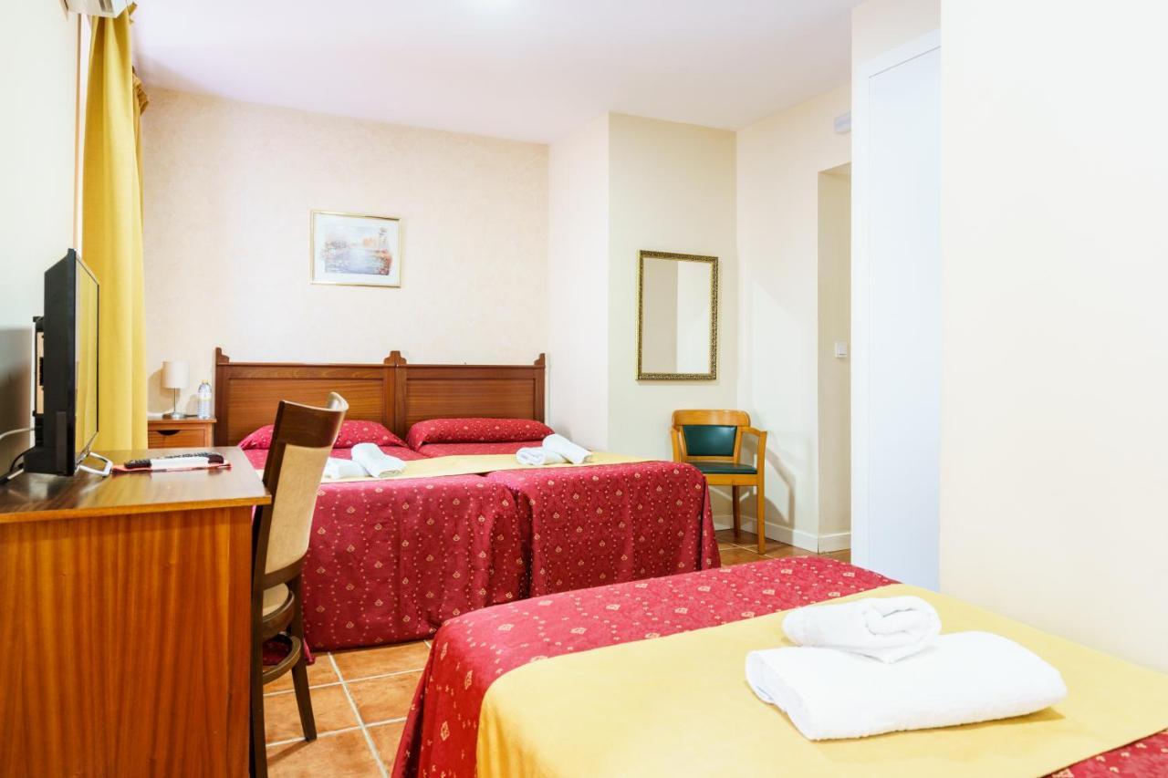 Hotel Carlos V Jerez By Vivere Stays Jerez de la Frontera Exterior foto