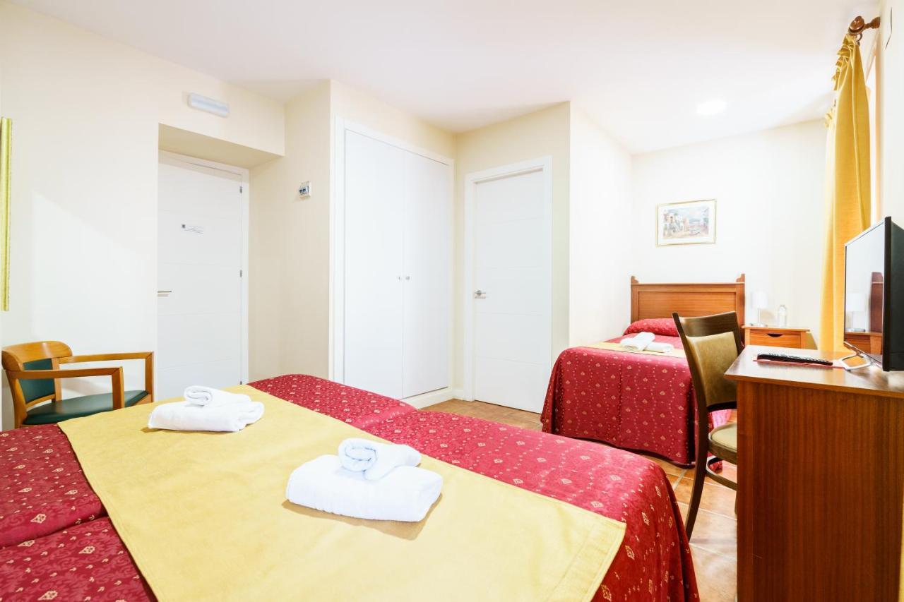 Hotel Carlos V Jerez By Vivere Stays Jerez de la Frontera Exterior foto