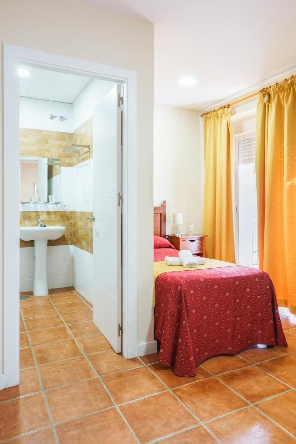 Hotel Carlos V Jerez By Vivere Stays Jerez de la Frontera Exterior foto