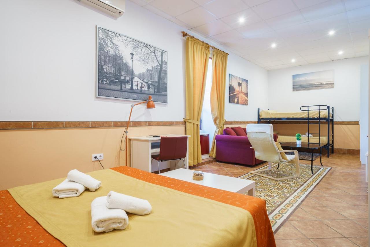Hotel Carlos V Jerez By Vivere Stays Jerez de la Frontera Exterior foto