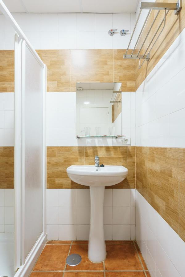 Hotel Carlos V Jerez By Vivere Stays Jerez de la Frontera Exterior foto