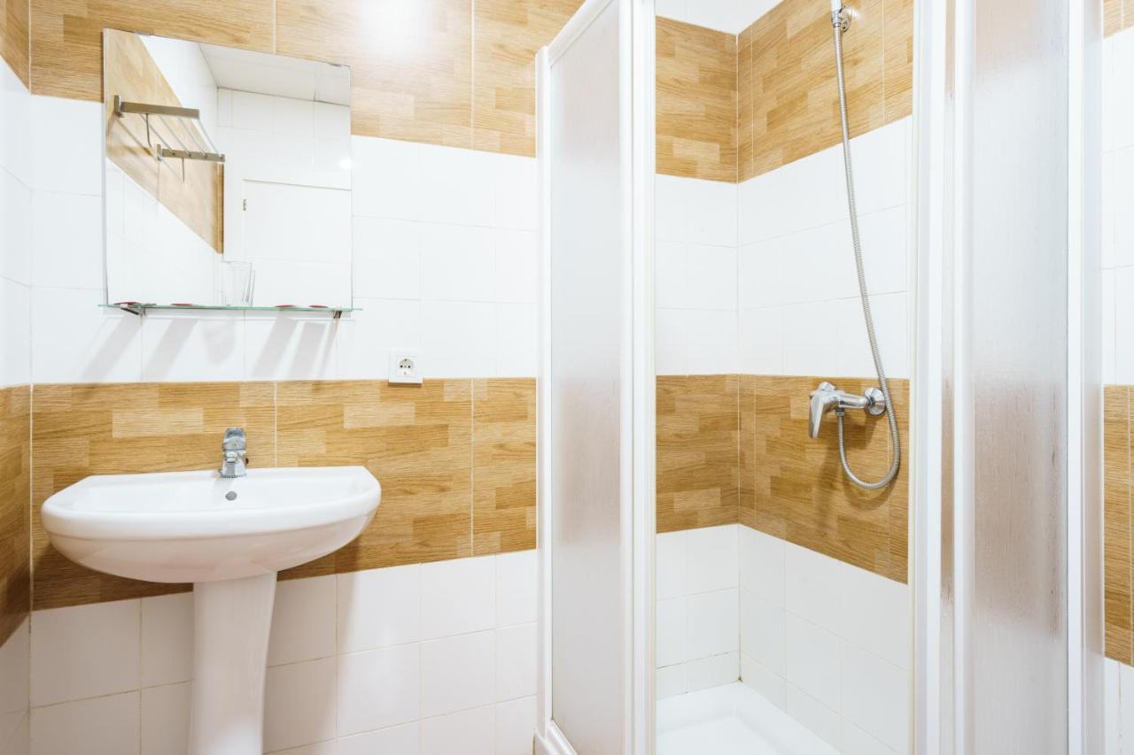 Hotel Carlos V Jerez By Vivere Stays Jerez de la Frontera Exterior foto