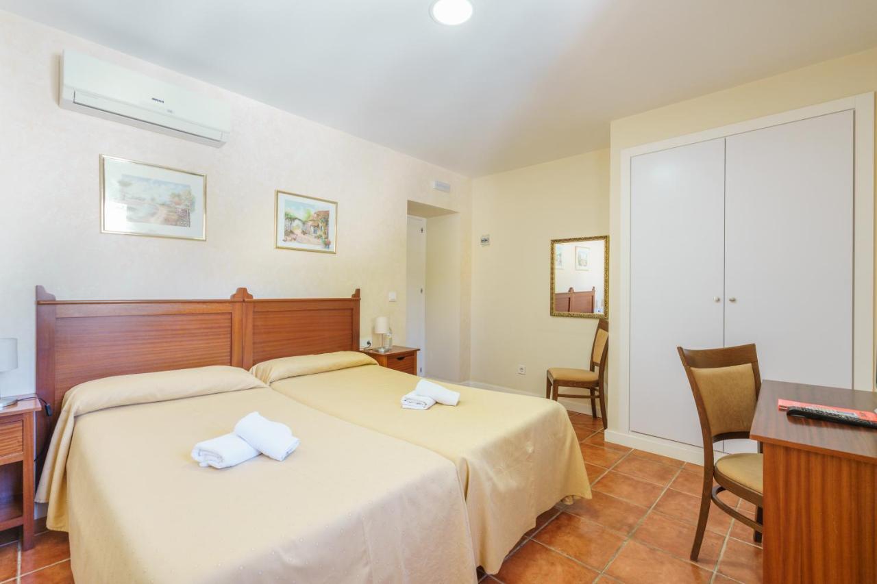Hotel Carlos V Jerez By Vivere Stays Jerez de la Frontera Exterior foto