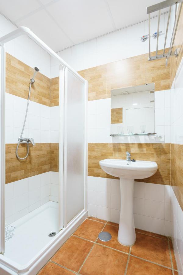 Hotel Carlos V Jerez By Vivere Stays Jerez de la Frontera Exterior foto